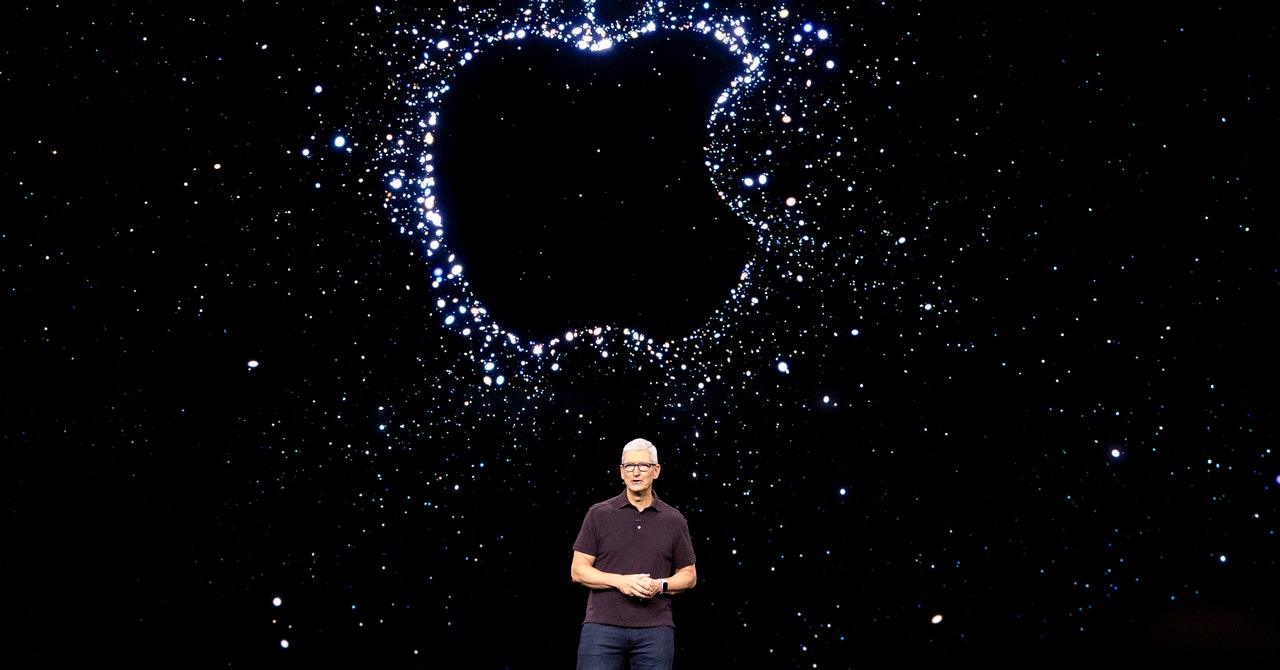 لقد أرسلت سماعات الرأس VR التي يُشاع عنها من شركة Apple منافسيها في التدافع لقد أرسلت سماعات الرأس VR التي يُشاع عنها من شركة Apple منافسيها في التدافع