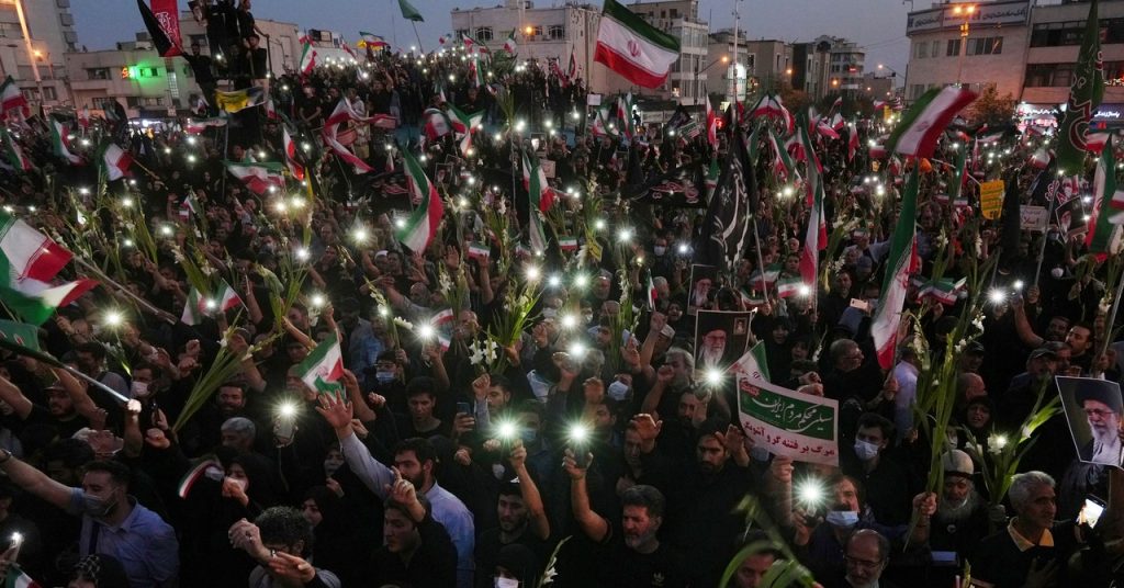 النفوذ الأمريكي الفوضوي الذي يساعد الإيرانيين على البقاء على الإنترنت
