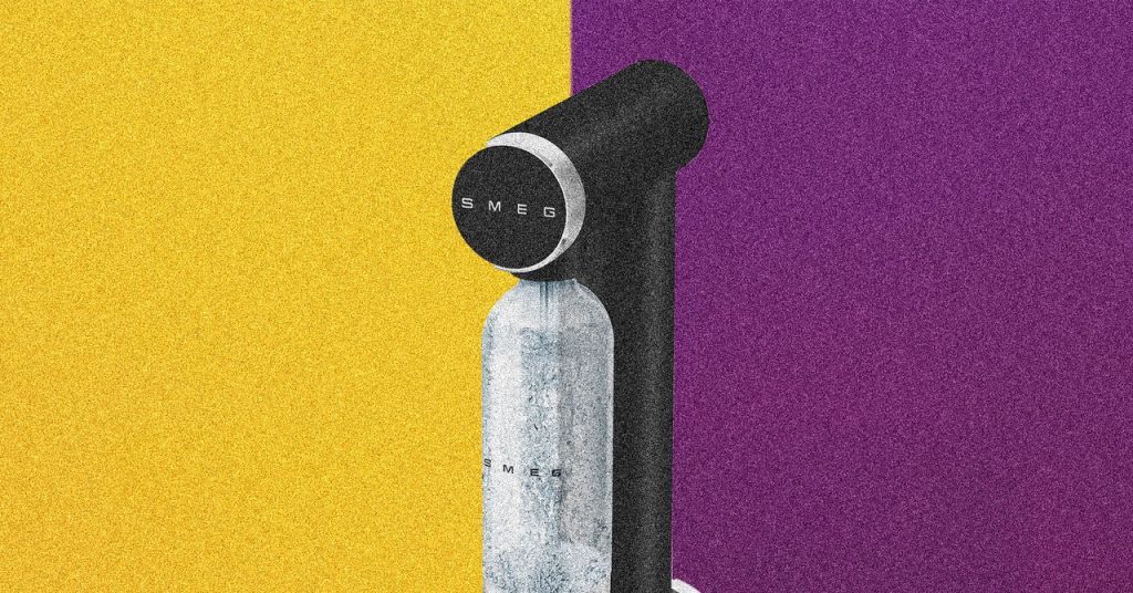 SMEG Soda Maker SKC01 مراجعة: الجمال والفقاعات